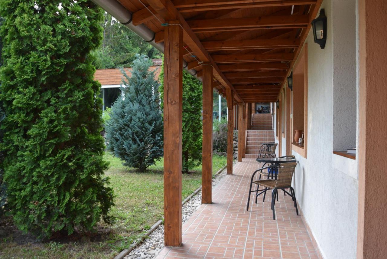 Nyitott Kapu Vendégház Felsőtárkány Exterior foto